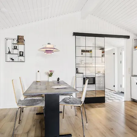 Ferienhaus Awesome In V With Kitchen *